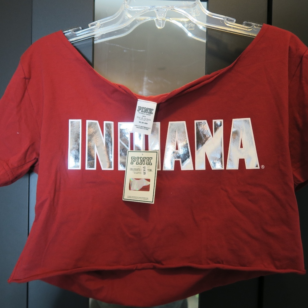 Victoria's Secret PINK red crop top - Picture 2 of 6